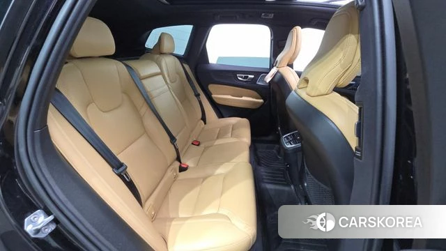 Volvo XC60 second Generation 2019 Черный из Кореи, фото 3