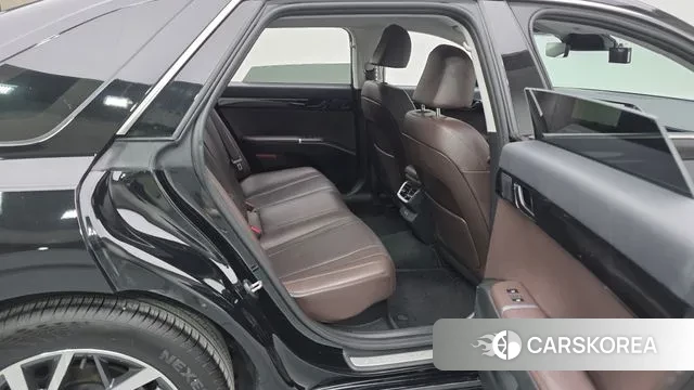 Hyundai Grandeur Hybrid (GN7) 2023 Черный из Кореи, фото 3