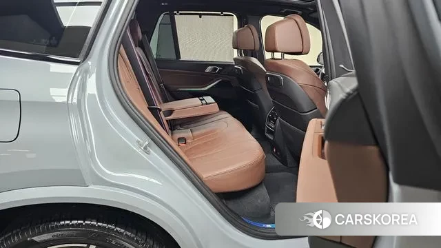BMW X5 (G05) 2025 Серебристо-серый из Кореи, фото 3
