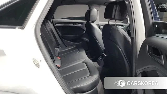 Audi New A3 2018 Белый из Кореи, фото 3