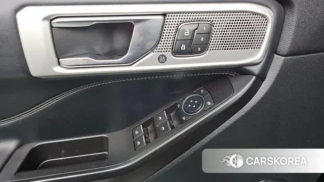Ford Explorer 6th Generation 2020 Черный из Кореи, фото 3