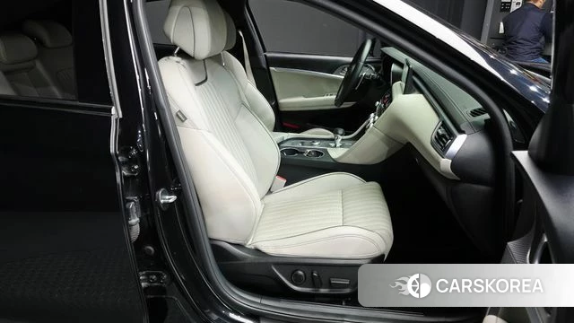 Genesis The New G70 2023 Черный из Кореи, фото 3