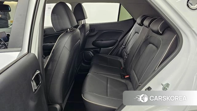 Hyundai Venue 2021 Белый из Кореи, фото 3