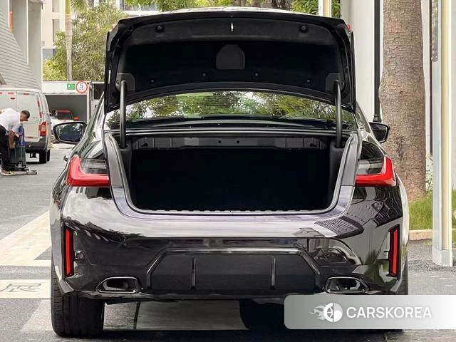 BMW 3 series 2025 Черный из Китая, фото 3