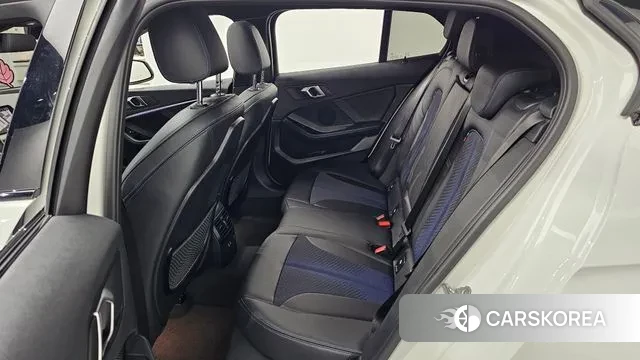 BMW 1 Series (F40) 2024 Белый из Кореи, фото 3