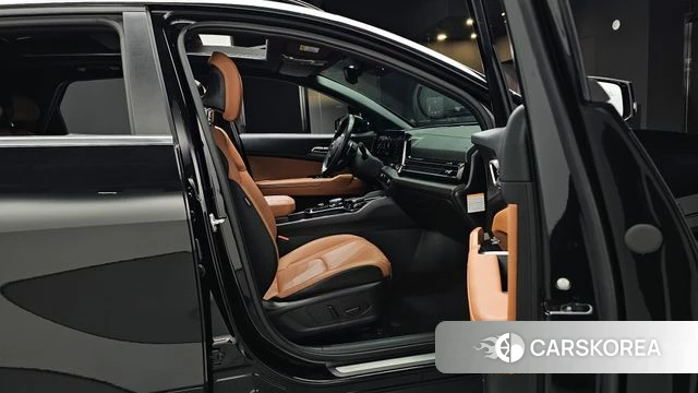 Kia Sportage 5th Generation Hybrid 2024 Черный из Кореи, фото 3