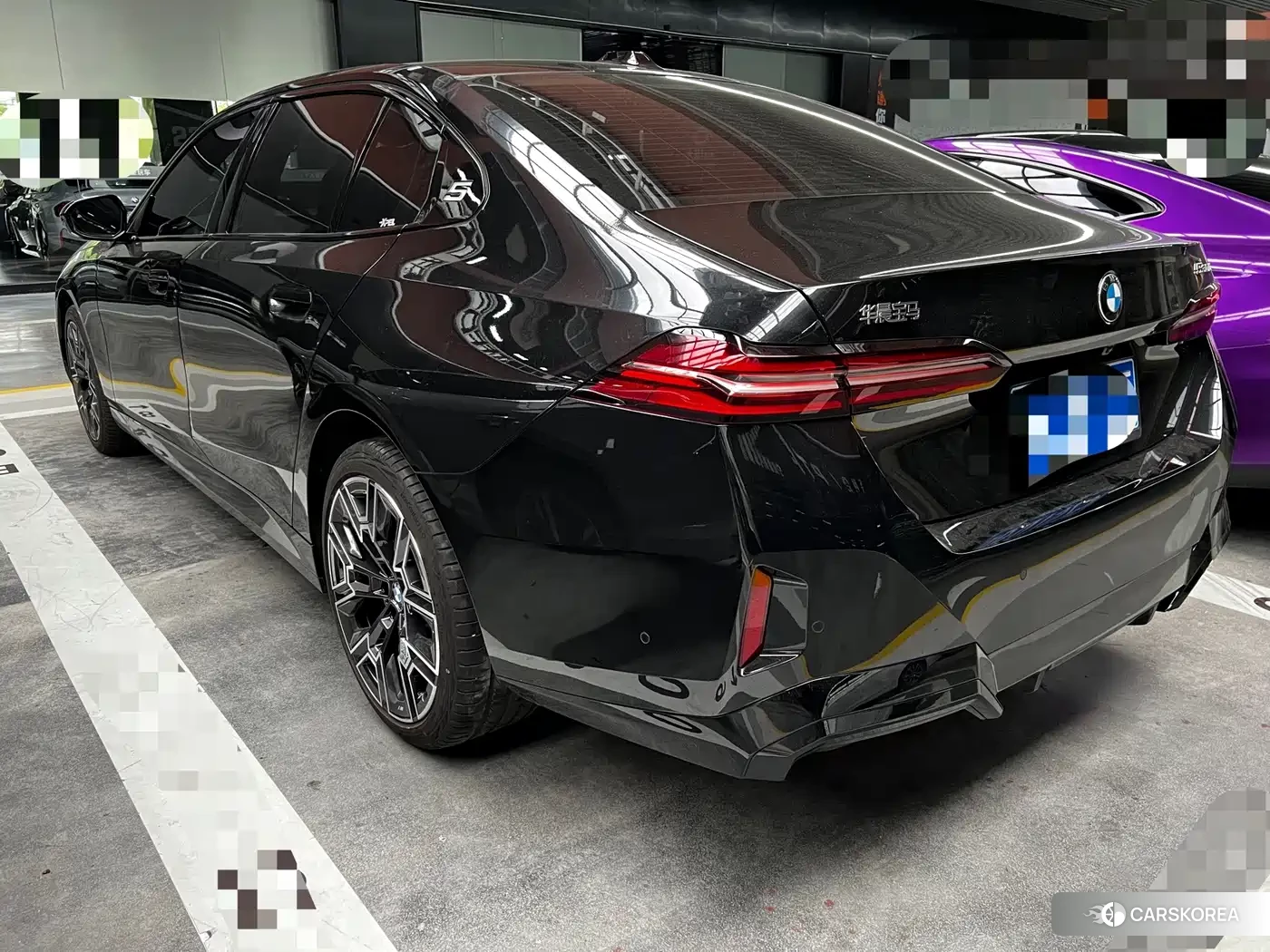 BMW 5 series 2025 Черный из Китая, фото 3