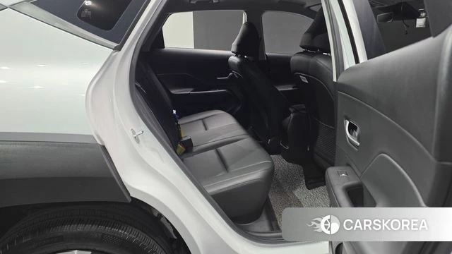 Hyundai Kona (SX2) 2023 Белый из Кореи, фото 3