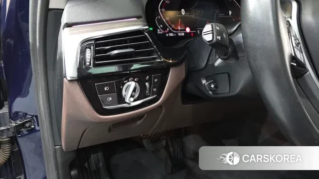 BMW 5 Series (G30) 2020 Синий из Кореи, фото 3