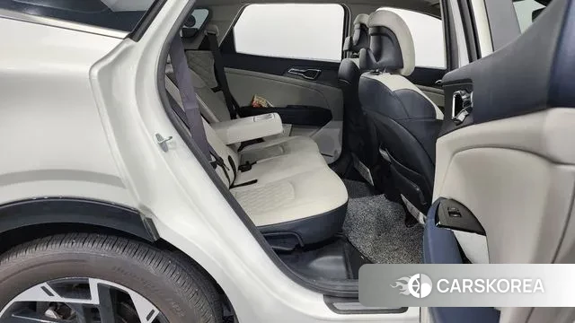 Kia Sportage 5th Generation 2023 Белый из Кореи, фото 3