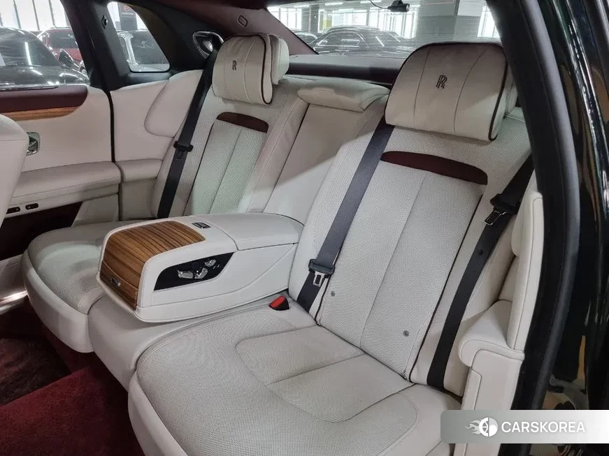 Rolls-Royce Ghost 2nd Generation 2021 Темно-зеленый из Кореи, фото 3