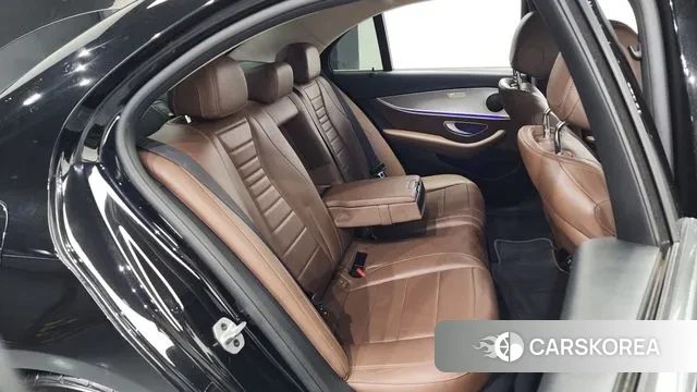 Mercedes-Benz E-Class W213 2019 Черный из Кореи, фото 3