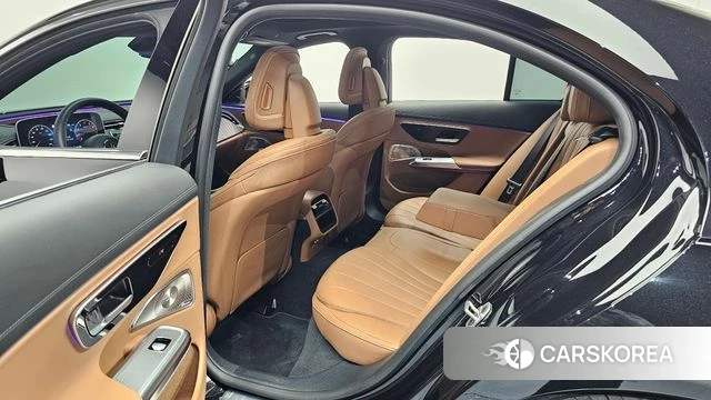 Mercedes-Benz E-Class W214 2024 Черный из Кореи, фото 3