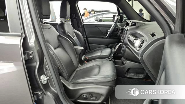 Jeep Renegade 2021 Серый из Кореи, фото 3