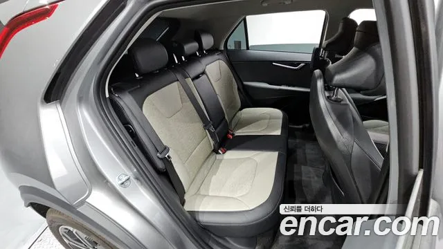 Kia Di Ol Nu Niro 2023 Серебряный из Кореи, фото 3