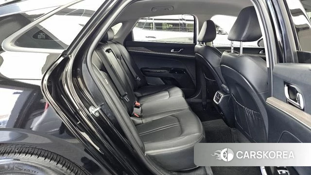 Kia K5 3rd generation 2023 Черный из Кореи, фото 3