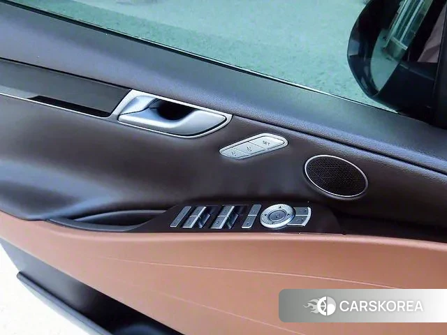 Genesis G80 (RG3) 2021 Темно-зеленый из Кореи, фото 3