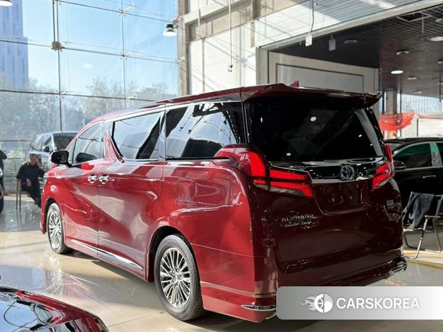 Toyota Elfa 2022 Красный из Китая, фото 3