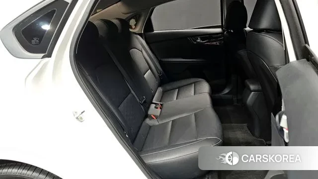 Kia The New K3 2nd generation 2022 Белый из Кореи, фото 3