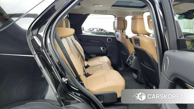 Land Rover Discovery 5 2022 Черный из Кореи, фото 3