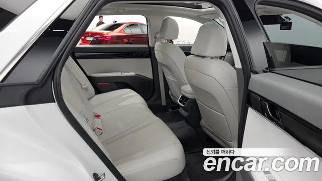 Hyundai Grandeur (GN7) id 2680217 из Кореи 3