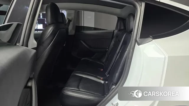 Tesla Model Y 2021 Белый из Кореи, фото 3