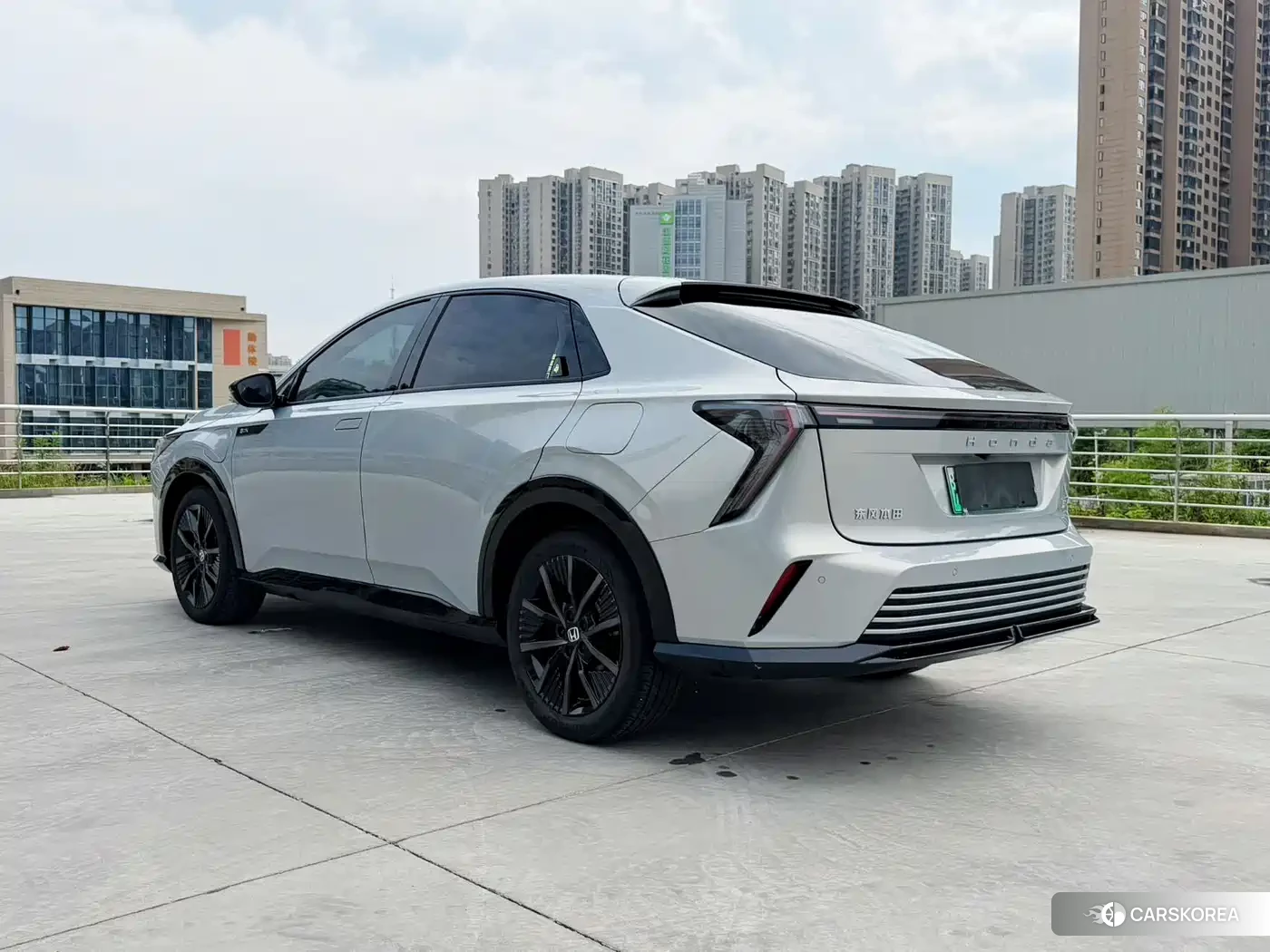 Honda e:NS2 2025 Silver/gray из Китая, фото 3