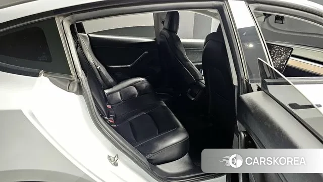 Tesla Model 3 2021 Белый из Кореи, фото 3