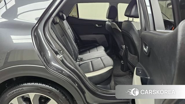 Kia Stonic 2019 Серый из Кореи, фото 3