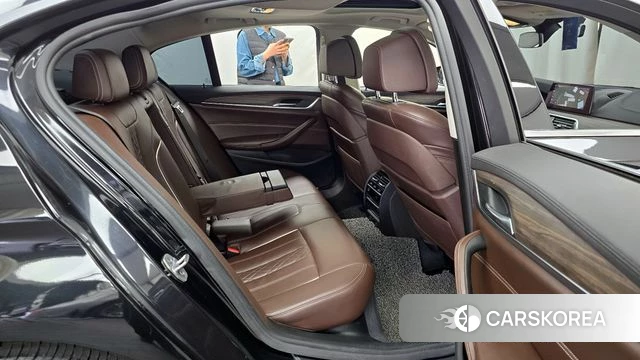 BMW 5 Series (G30) 2019 Черный из Кореи, фото 3