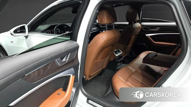 Audi A6 (C8) 2021 Белый из Кореи, фото 3