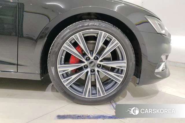 Audi A6L 2023 Черный из Китая, фото 3