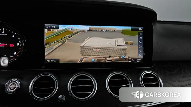 Mercedes-Benz E-Class W213 2018 Белый из Кореи, фото 3