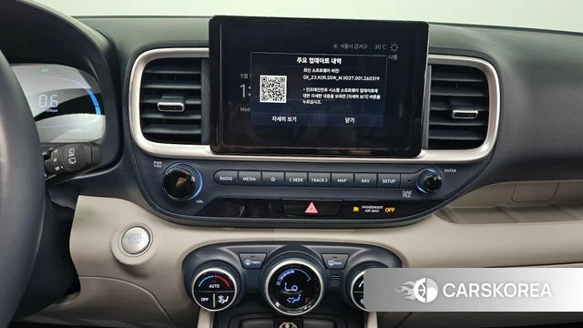 Hyundai Venue 2023 Черный из Кореи, фото 3