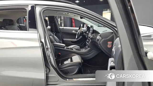 Mercedes-Benz GLA-Class X156 2019 Серый из Кореи, фото 3