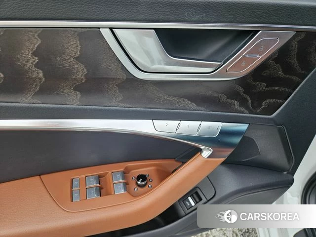 Audi A6 (C8) 2023 Жемчужный цвет из Кореи, фото 3