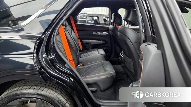 Genesis GV70 2024 Черный из Кореи, фото 3