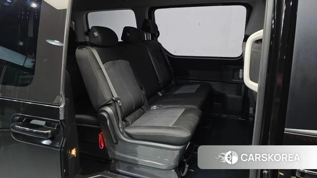 Hyundai Staria 2023 Черный из Кореи, фото 3