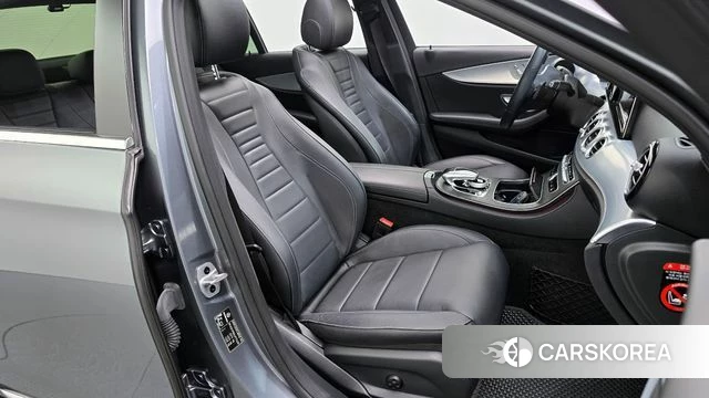 Mercedes-Benz E-Class W213 2020 Серый из Кореи, фото 3