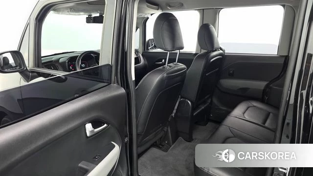 Kia The New Kia Ray 2023 Черный из Кореи, фото 3