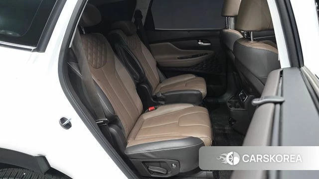 Hyundai The New Santa Fe 2023 Белый из Кореи, фото 3