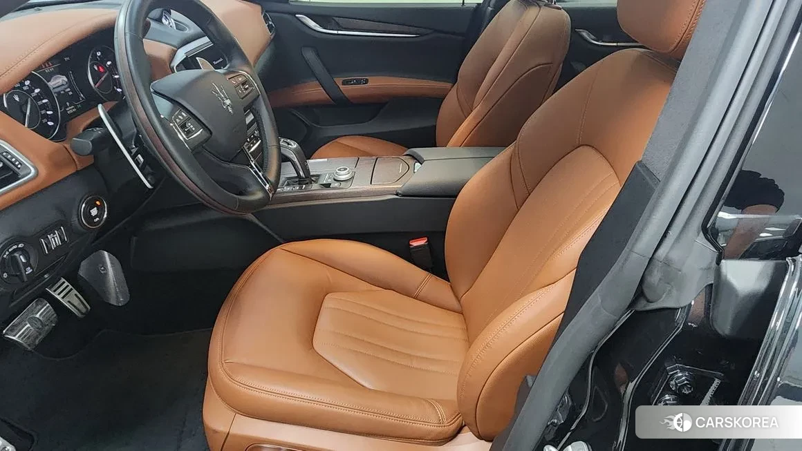 Maserati Ghibli 2023 Черный из Кореи, фото 3