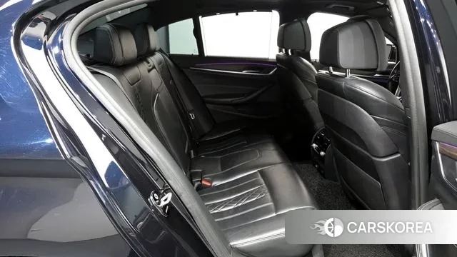 BMW 5 Series (G30) 2018 Черный из Кореи, фото 3