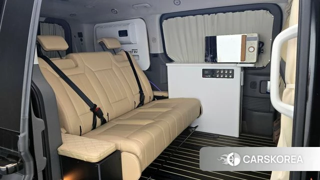 Hyundai Staria 2022 Черный из Кореи, фото 3