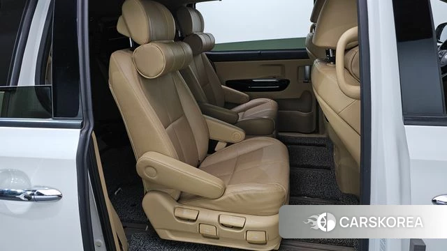 Kia The New Carnival 2018 Белый из Кореи, фото 3