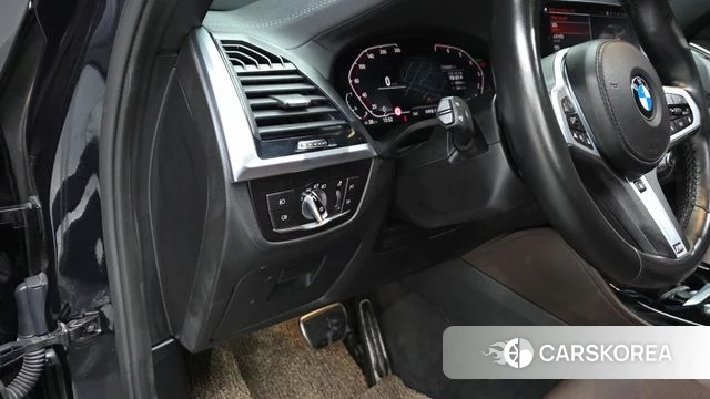 BMW X4 (G02) 2021 Черный из Кореи, фото 3