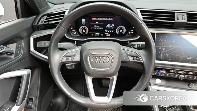 Audi Q3 (F3) 2020 Белый из Кореи, фото 3
