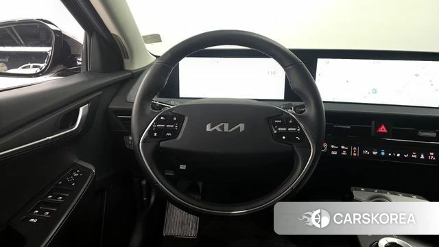 Kia EV6 2023 Серый из Кореи, фото 3