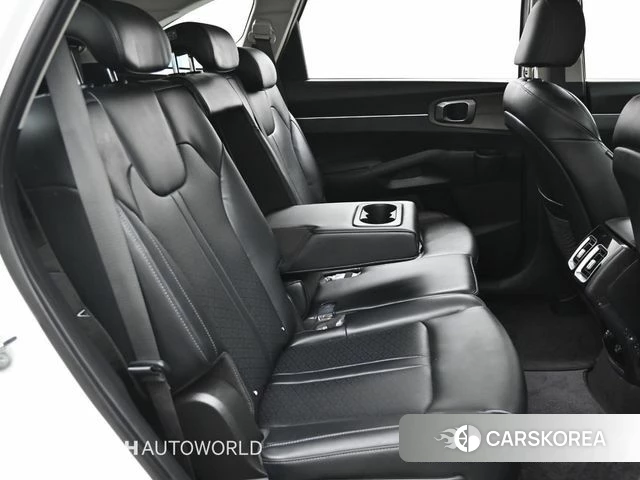 Kia Sorento 4th Generation 2023 Белый из Кореи, фото 3