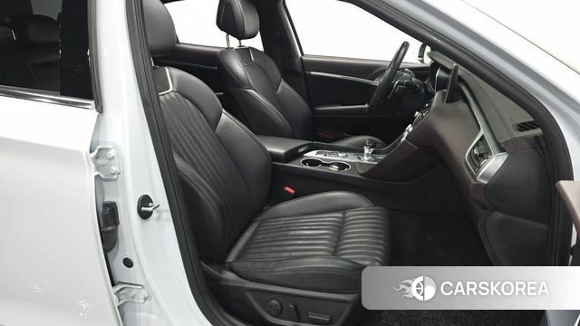 Genesis G70 2019 Белый из Кореи, фото 3